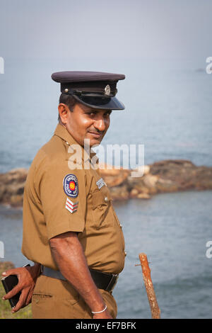 L'HOMME DE LA POLICE sri-lankaise à Galle Fort Banque D'Images