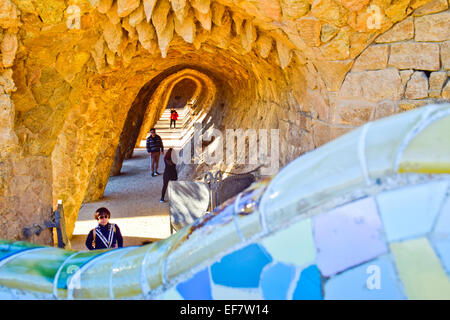 Parc Guell d'Antoni Gaudi architecte. Barcelone, Catalogne, Espagne. Banque D'Images