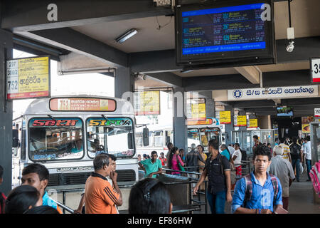 À la gare routière de Galle, Galle, au Sri Lanka, Banque D'Images