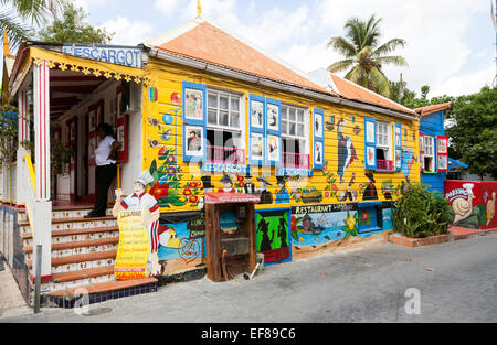 Restaurant coloré, L'escargot à Philipsburg, Saint néerlandais Maarten Banque D'Images