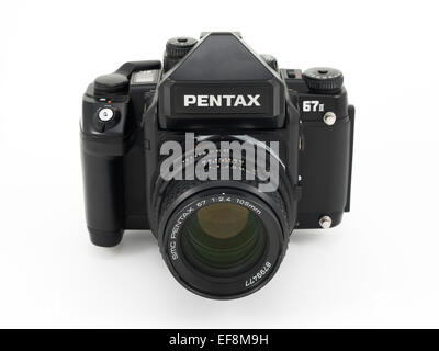 Pentax 67ii 67 6x7 caméra film de format moyen. Populaire pour la photographie de voyage et de paysage analogique Banque D'Images