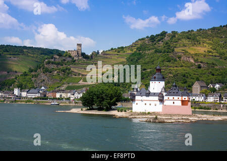 Château Pfalzgrafenstein, ancien château sans frais, derrière Kaub et Château Gutenfels, Patrimoine Mondial de l'Unesco de la vallée du Haut-Rhin moyen Banque D'Images