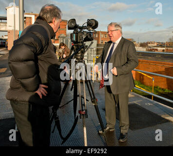 Gloucester, Royaume-Uni. 29 janvier, 2015. Ministre des Transports Patrick McLoughlin fait une visite ministérielle à la gare de Gloucester. Crédit : charlie bryan/Alamy Live News Banque D'Images