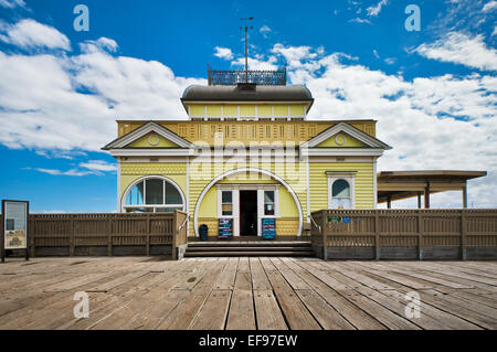 Pavillon historique St Kilda Pier dans le sud de Melbourne. Banque D'Images
