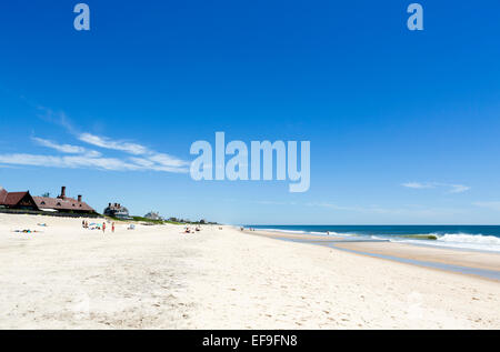 Plage à Southampton, les Hamptons, comté de Suffolk, Long Island, NY, USA Banque D'Images