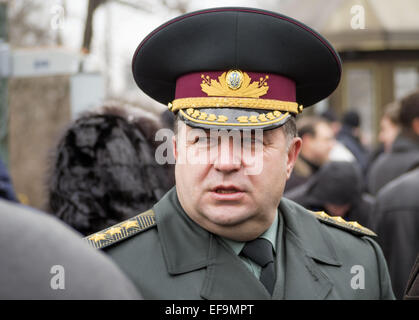 Ministre de la défense de l'Ukraine Stepan Poltorak. 29 janvier, 2015. -- Politicinas ukrainien, 29 janvier 2015, ont participé à la cérémonie, les jeunes héros Kruty types qui en ce jour en 1918 près de la gare dans la région de Tchernihiv Kruty entrés dans un combat inégal avec les bolcheviks et meurt une mort héroïque pour la République populaire ukrainienne. © Igor Golovniov/ZUMA/Alamy Fil Live News Banque D'Images