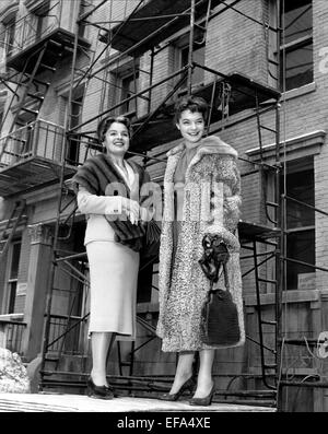 MAGDA SCHNEIDER & actrice Romy SCHNEIDER AVEC LA MÈRE (1958) Banque D'Images