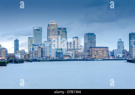 Canary Wharf skyline vue de Limehouse sur la rive nord de la Tamise Banque D'Images