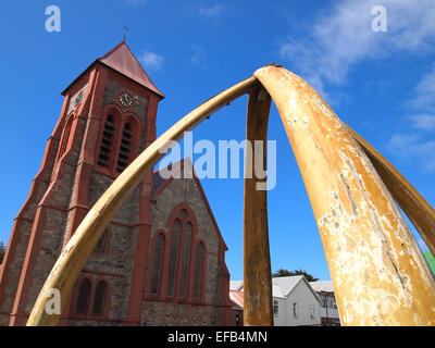 La cathédrale anglicane et célèbre whalebone arch à la capitale de l'île de Stanley Falkland Banque D'Images