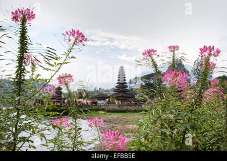 Ulan Danu Temple à Bali, Indonésie Banque D'Images