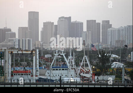 L'horizon de Miami, aux États-Unis d'Amérique. Banque D'Images