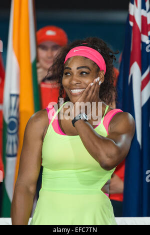 Melbourne, Australie. Jan 31, 2015. 1ère seed Serena Williams (USA) célèbre remportant le match de finale contre Maria Sharapova semences 2e (RUS) au jour 13 de l'Australian Open 2015 Tournoi de tennis du grand chelem à Melbourne Park, Melbourne, Australie. Bas Sydney/Cal Sport Media. Williams a remporté 6-3 7-6(5) Credit : csm/Alamy Live News Banque D'Images