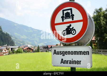 Pas d'entrée pour les véhicules à Mayrhofen, Autriche Banque D'Images