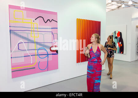 Miami Beach Florida,Untitled Contemporary Art Show,Art Basel satellite Fair,intérieur,galerie,exposition collection Dittrich & Schlechtr Banque D'Images