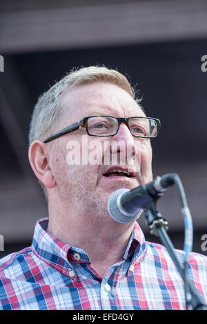 Len McCluskey, secrétaire général d'Unite the Union, l'Assemblée du peuple manifestation contre l'austérité, Londres, 21 juin 2014 Banque D'Images