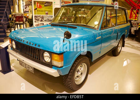 Range Rover 1969 Première ligne de Heritage Motor Center Gaydon dans le Warwickshire UK Banque D'Images