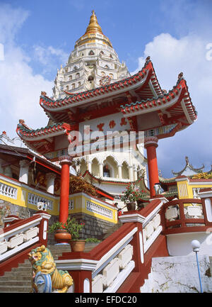 À la pagode (Temple de Kek Lok Si Temple bouddhiste de Sukhavati), Air Itam, Penang, Penang, Malaisie de l'État Banque D'Images