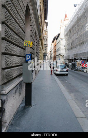 Une rue typique de Budapest Banque D'Images