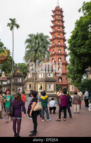 La Pagode Trấn Quốc Lac de l'ouest de Hanoi Banque D'Images