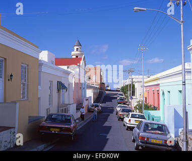 Maisons colorées et mosquée de Cape Malay Bo-Kaap, Longmarket Street, Cape Town, Western Cape Province, République d'Afrique du Sud Banque D'Images