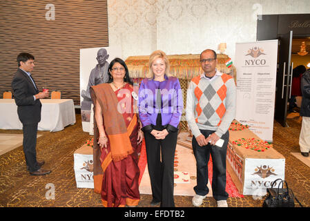 Toronto, Canada. 1er février 2015. BRAMPTON- Journée de la République de l'Inde ont amené des centaines de célébrations à la Pearson Convention Centre à Brampton. La Journée de la république marque l'adoption de la constitution indienne en 1950 et l'étape finale pour former une république indépendante après la fin de la domination britannique.Journée de la République est effectivement reconnu sur le 26 janvier. Cette année, la 66e fois apporté le président des États-Unis, Barack Obama, pour la parade annuelle de l'Inde au cours d'une visite d'Etat le mois dernier. Credit : Nisarg Lakhmani/Alamy Live News Banque D'Images