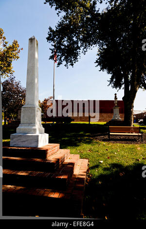 Monument avec une dédicace à esclaves du Sud, la Confederate Park Park Fort Mill en Caroline du Sud États-Unis d'Amérique USA Banque D'Images