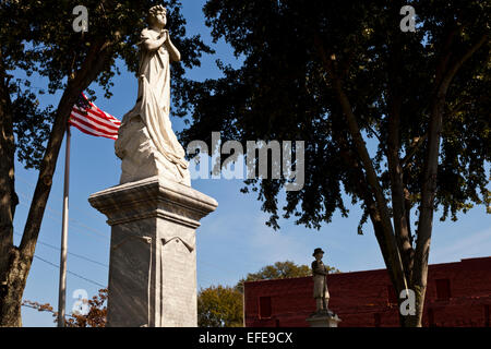 Monument dédié à la mémoire des femmes de la Confédération, Confederate Park Fort Mill en Caroline du Sud USA Banque D'Images