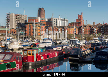 Le Liverpool location de marina au quai Coburg dans l'ancienne station d'Coburg. Banque D'Images