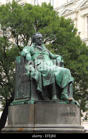 Statue en bronze de Goethe à Vienne, Autriche Banque D'Images