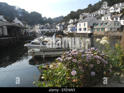 Septembre 2014 Le port pittoresque au village de pêcheurs, Polperro Cornwall. Pic Mike Walker, Mike Walker Images Banque D'Images