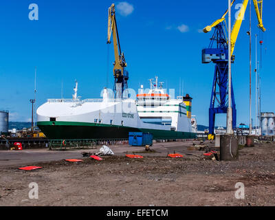 Belfast, Irlande du Nord. 23 juil 2007 - Le roll-on-traversier roulier à Eddystone arrive à Belfast pour un carénage. Cette classe Point shop est l'un des six à l'intérieur de la Royal Fleet Auxiliary pour le transport de troupes, de véhicules et de matériel. Banque D'Images