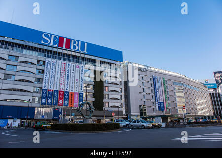 La station Ikebukuro,Osaka, Tokyo, Japon Banque D'Images