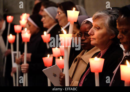 La cité du Vatican. 09Th Feb 2015. Le pape François, Fête de la présentation du Seigneur (232) et le jour de la vie consacrée. Le Massachusetts (St. La Basilique Saint-Pierre) - 2 mar 2015 Credit : Realy Easy Star/Alamy Live News Banque D'Images