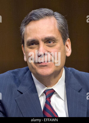 Jonathan Turley, professeur, J.B. Et Maurice C. Shapiro Président de droit d'intérêt public, de la George Washington University Law School, Washington, DC témoigne lors de l'United States Senate Committee on the Judiciary audition sur la confirmation de Loretta Lynch, Procureur des États-Unis pour le District Est de New York, Département américain de la Justice, Brooklyn, NY comme procureur général des États-Unis sur la colline du Capitole à Washington, D.C. le jeudi 29 janvier 2015. Credit : Ron Sachs / CNP /dpa - PAS DE FIL - SERVICE Banque D'Images