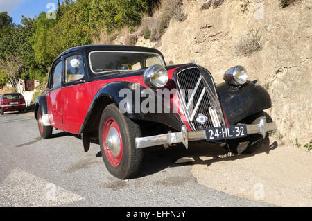 Citroën Traction Avant longueur étendue familiale 1956, 9 places, 11B normale, normale. L'Espagne. Banque D'Images