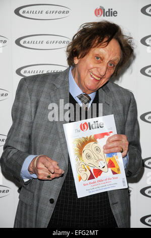 Londres, Royaume-Uni, 03 février 2015 Ken Dodd gagne (Tattifilarious) Ancien de l'année le déjeuner tenu à Simpson's-dans-le-Volet Crédit : JOHNNY ARMSTEAD/Alamy Live News Banque D'Images