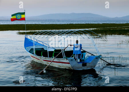 Bateau d'excursion, lac Hawassa, Éthiopie, Hawassa Banque D'Images