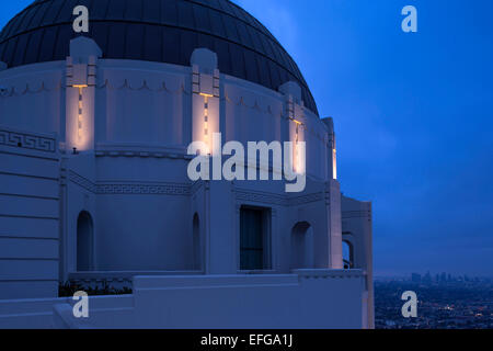 Montage de l'OBSERVATOIRE GRIFFITH GRIFFITH PARK HOLLYWOOD LOS ANGELES CALIFORNIA USA Banque D'Images