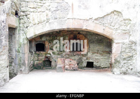 Fours à pain dans le vaste complexe de cuisine Hardwick Hall, ancienne maison originale d'Elizabeth Shrewesbury épouse du duc de Devon Banque D'Images