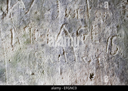 Graffiti dans le plâtre Hardwick Hall, ancienne maison originale d'Elizabeth Shrewesbury épouse du duc de Devonshire, connu sous le nom de Bess Banque D'Images