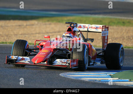 Jerez, Espagne. 4 Février, 2015. Pilote de la Scuderia Ferrari, Kimi Raikkonen prend pour le circuit de Jerez au jour 4 de l'épreuve : Action Crédit Plus Sport Images/Alamy Live News Banque D'Images