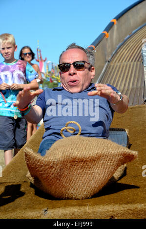 Warwick Davies et sa famille sa première visite au Camp Bestival 2014 comprend : Warwick Davies où : Dorset, Royaume-Uni Quand : 30 juillet 2014 Banque D'Images