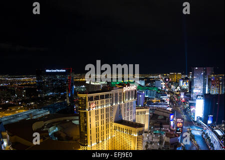 Las Vegas Nevada - Décembre 16 : Vue du sud de la célèbre Strip de Las Vegas, vue du haut de la Tour Eiffel, Décembre Banque D'Images