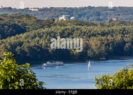 Vue sur le lac Baldeneysee', 'à l'automne, la rivière Ruhr, Essen, Allemagne, Banque D'Images