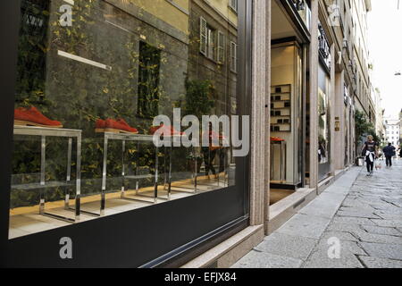 Vitrine, Via Montenapoleone, le Golden Triangle, Milan, Lombardie, Italie Banque D'Images