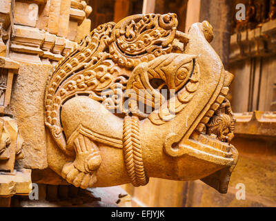 Sculpture dans le temple de Jain au Fort de Jaisalmer, Jaisalmer, Rajasthan, India Banque D'Images