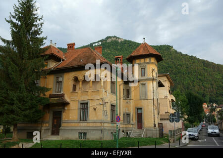 Brasov signe sur la pente du mont Tampa, Brasov, en Transylvanie, Roumanie Banque D'Images