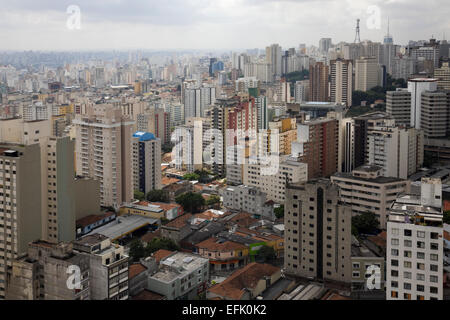 Voir à la recherche sur la ville de Sao Paulo, Brésil Banque D'Images