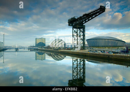 L'Stobcross (Finnieston Crane), le tatou, l'ETI Hydro et la rivière Clyde, Pacific Quay, Glasgow Banque D'Images