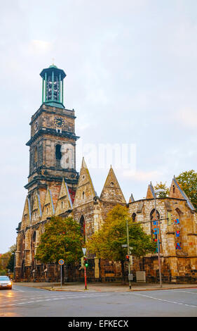 Aegidienkirche à Hanovre, en Allemagne, au lever du soleil Banque D'Images